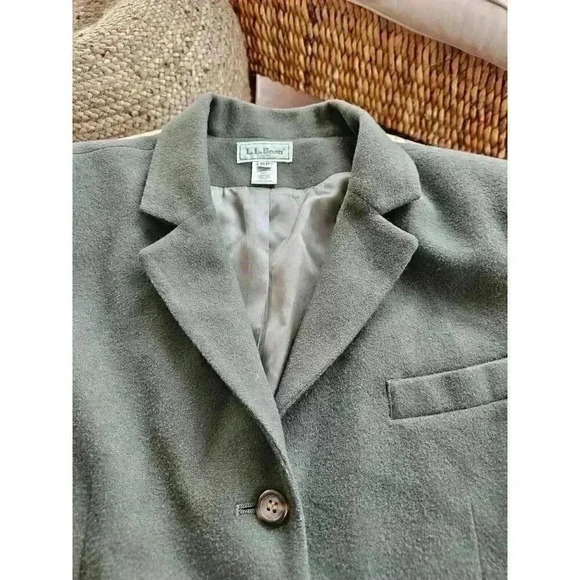 L.L Bean Women's Wool Cashmere Blazer Size 16 Petite Green Made in USA - Picture 3 of 10